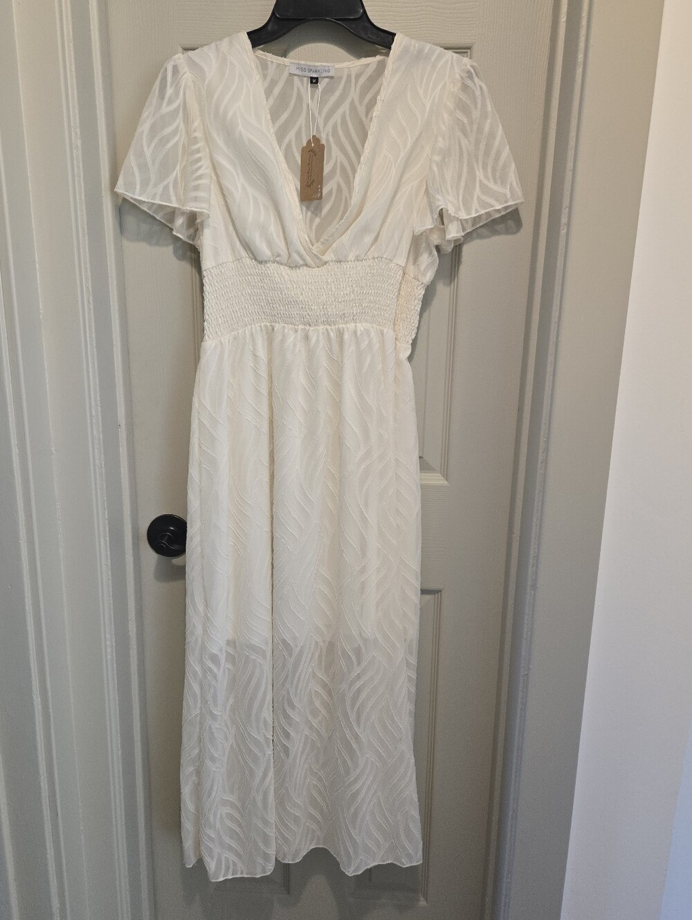 Beige Miss Sparkling Butterfly Dreams Dress w/ Butterfly Sleeves sz Medium